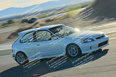 media/Dec-13-2025-Extreme Speed (Sat) [[d129ecb0b9]]/Beginner/Session 3 (Turn 5)/